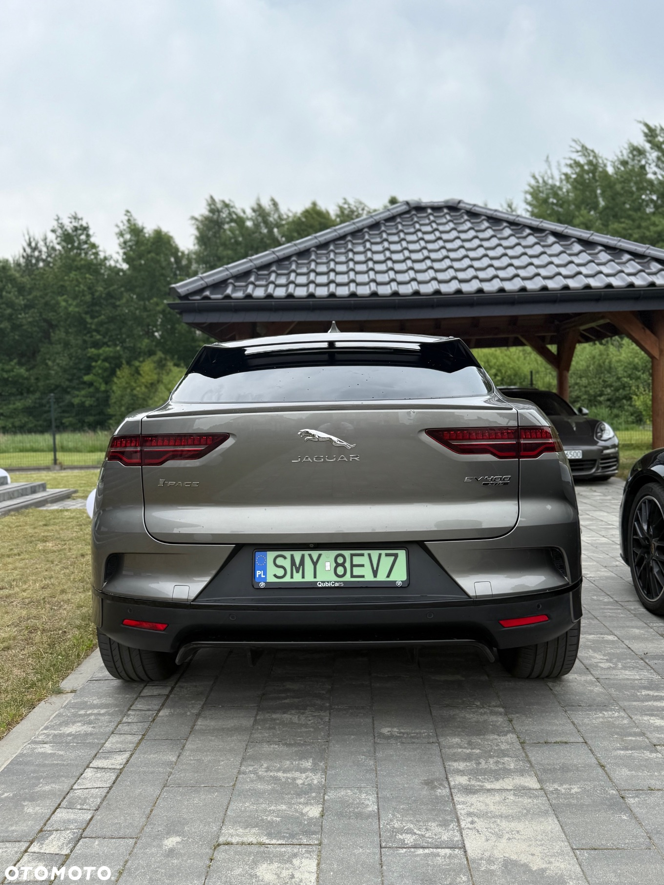 Jaguar I-Pace EV400 90kWh AWD R-Dynamic HSE - 9