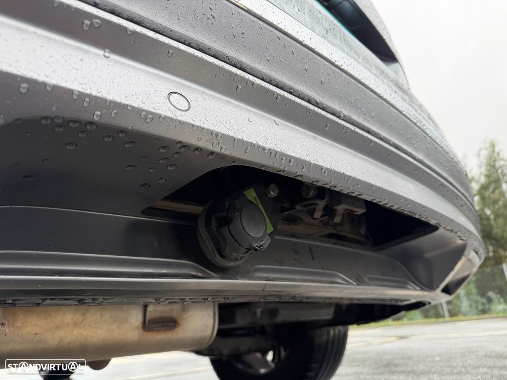 VW Tiguan Allspace 2.0 TDI Highline DSG - 29