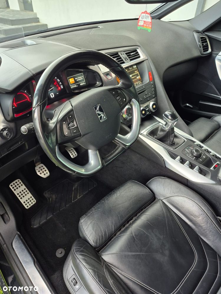 Citroën DS5 HDi 165 Chic - 11