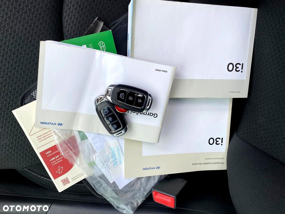 Hyundai i30 1.4 T-GDI DCT Family+ - 8