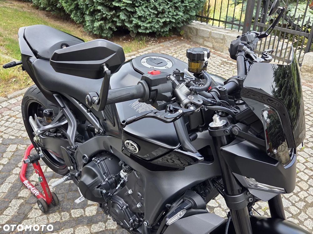 Yamaha MT - 27