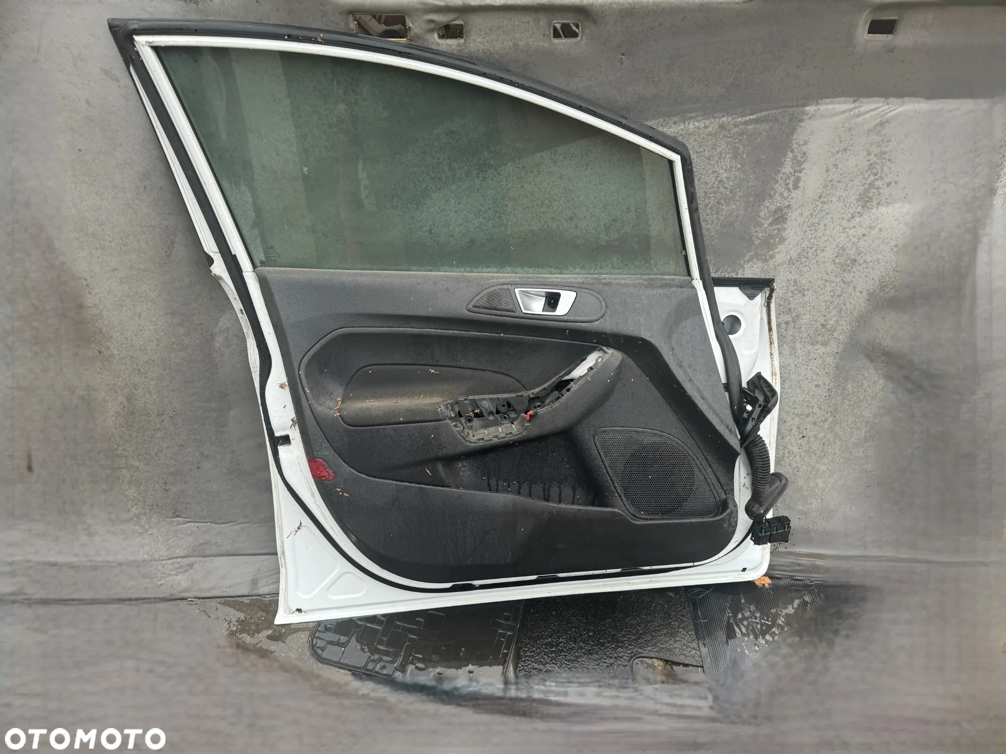 Drzwi lewe Ford Fiesta MK7 lift lewy przód OE - 4
