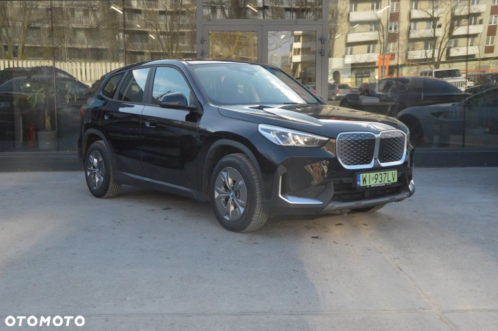 BMW iX1 - 2