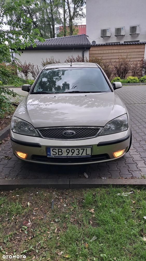Ford Mondeo 1.8 Trend - 9