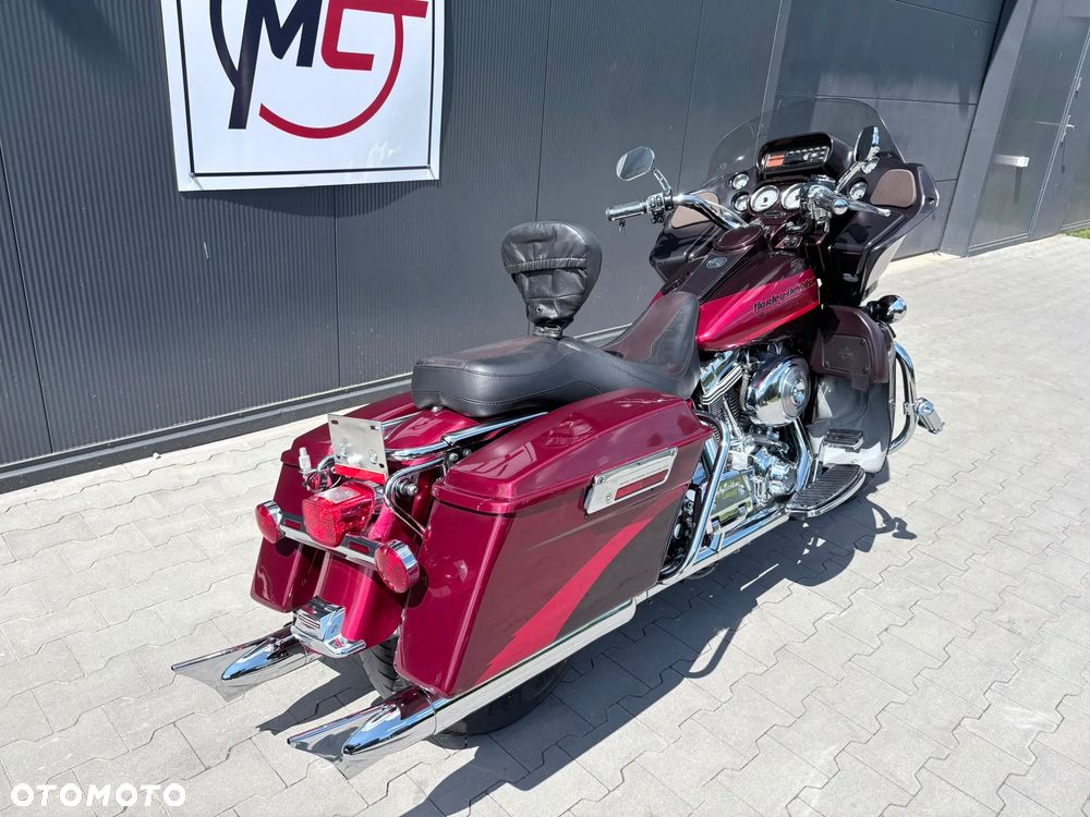Harley-Davidson Touring Road Glide - 2