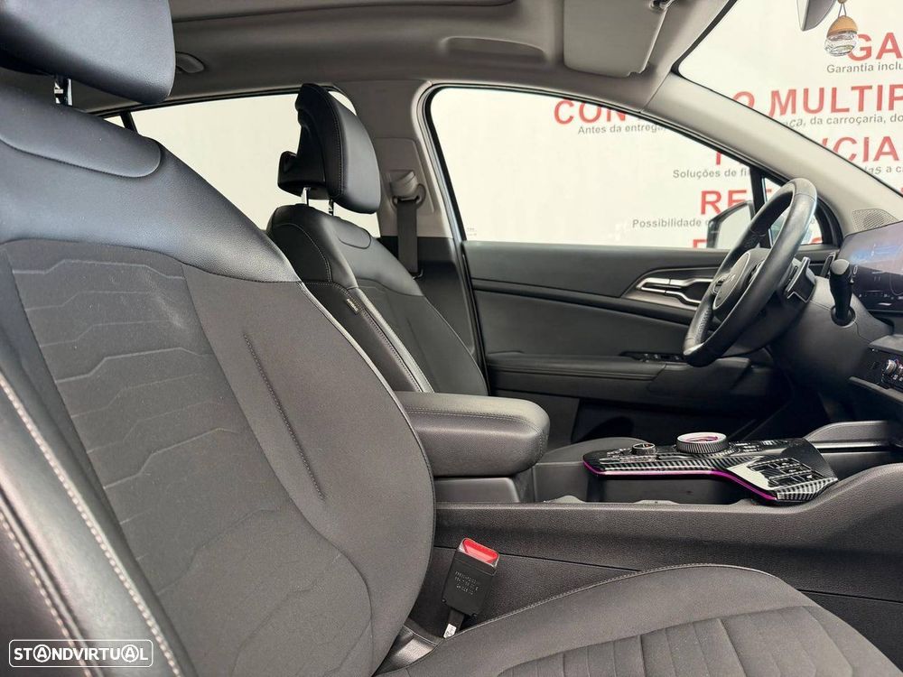 Kia Sportage 1.6 T-GDi HEV Drive - 19
