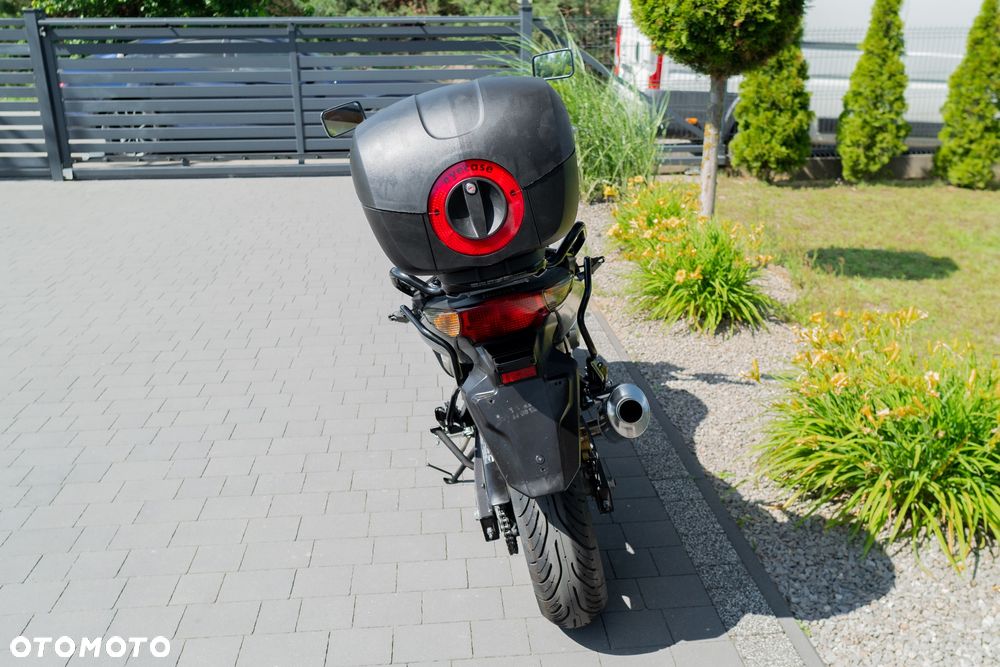 Honda CBF - 10