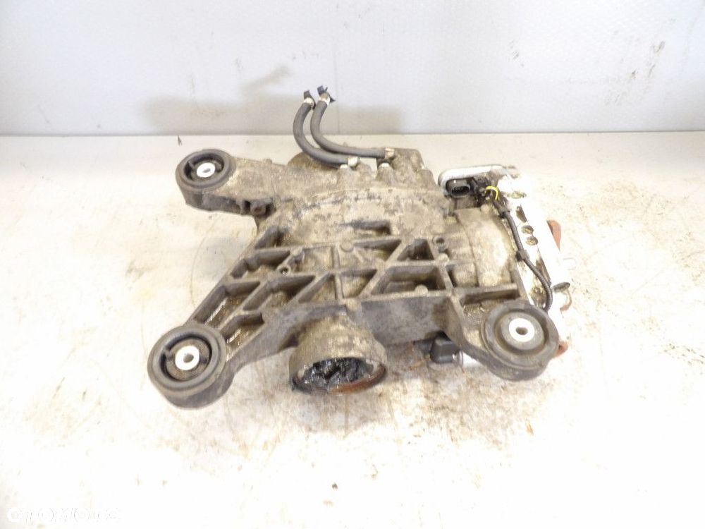 VW PASSAT B6 2.0FSI 4X4 MOST TYLNY DYFER OAV525554D - 1