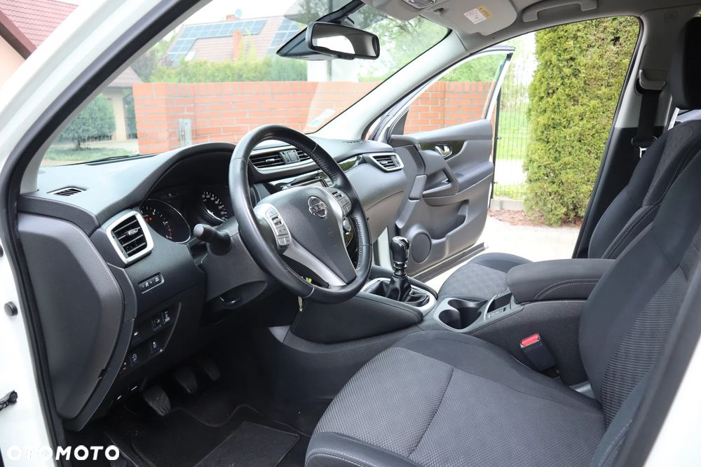 Nissan Qashqai 1.6 dCi 4x4 Acenta S&S - 9