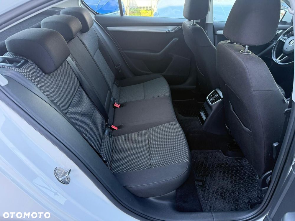 Skoda Octavia 1.6 TDI Ambition - 15