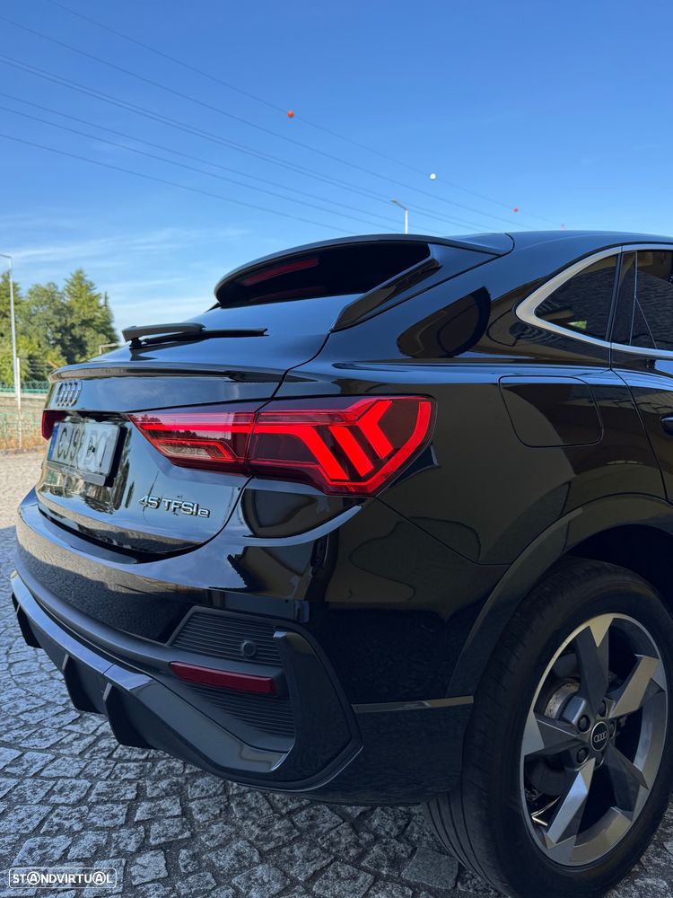 Audi Q3 45 TFSIe S tronic S line - 11