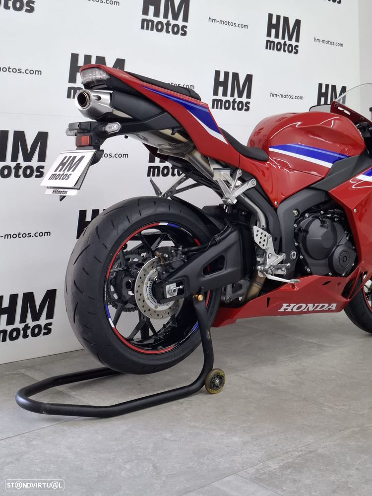 Honda CBR 600RR - 12