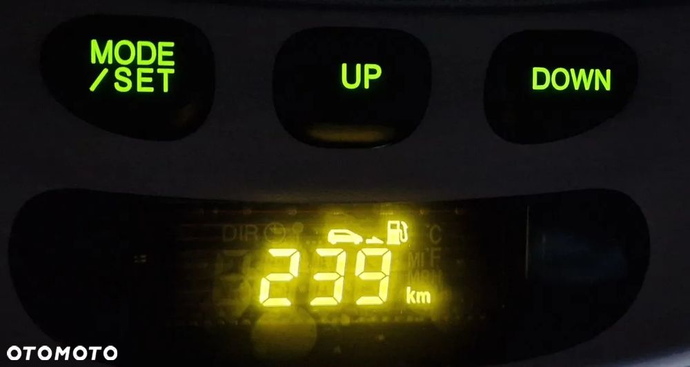 Kia Sorento 2.5 CRDi VGT LX - 18