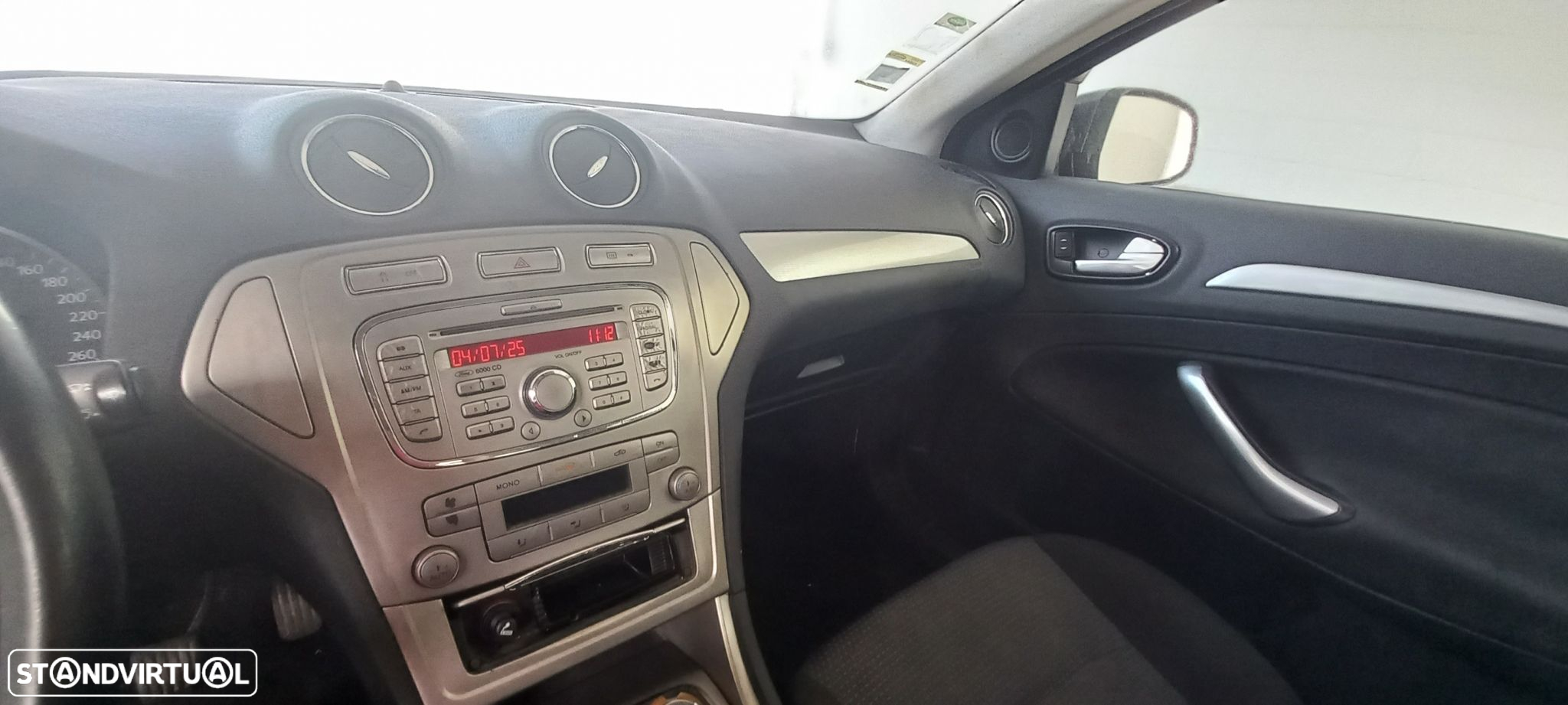 Ford Mondeo 1.8 TDCi Titanium - 8