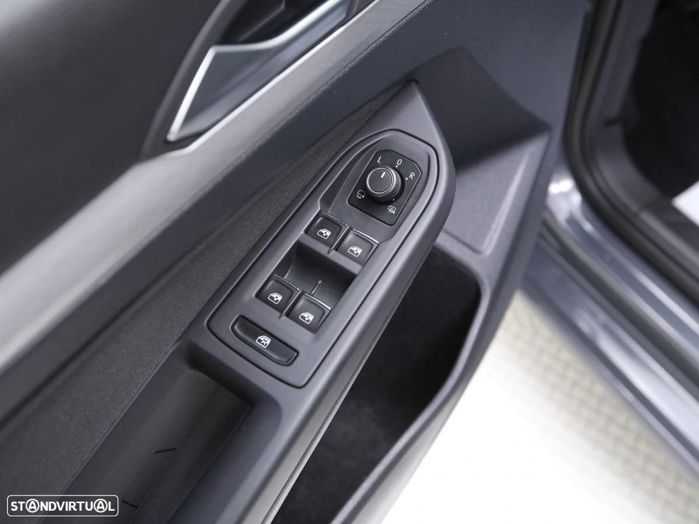 VW Golf Variant 2.0 TDi SCR DSG Active - 27