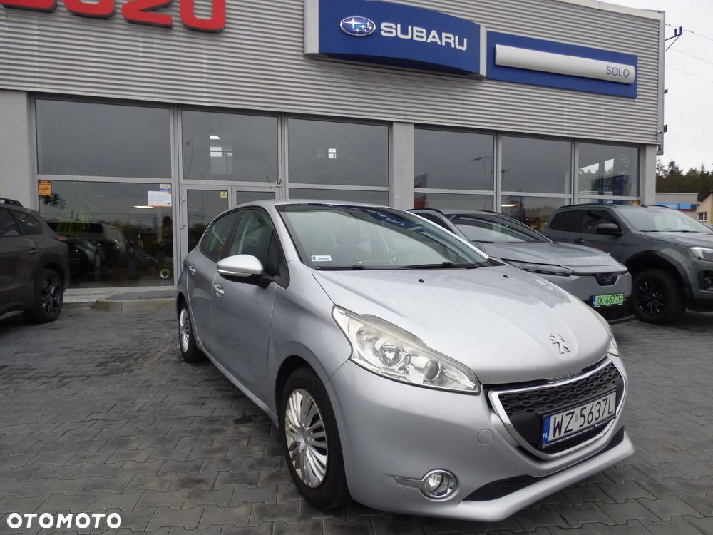 Peugeot 208
