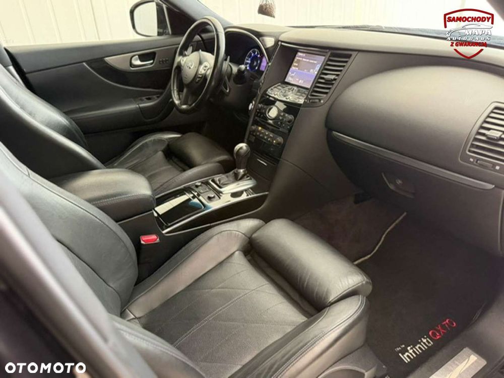 Infiniti QX70 - 27