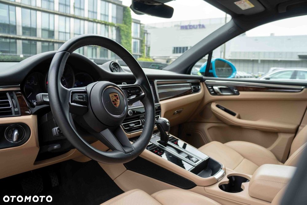 Porsche Macan Standard - 12