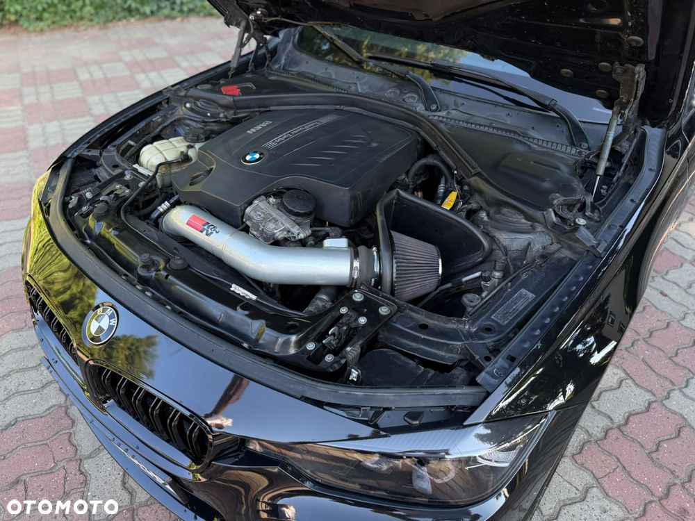 BMW Seria 3 335i Sport Line - 4