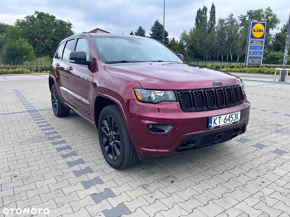 Jeep Grand Cherokee - 17