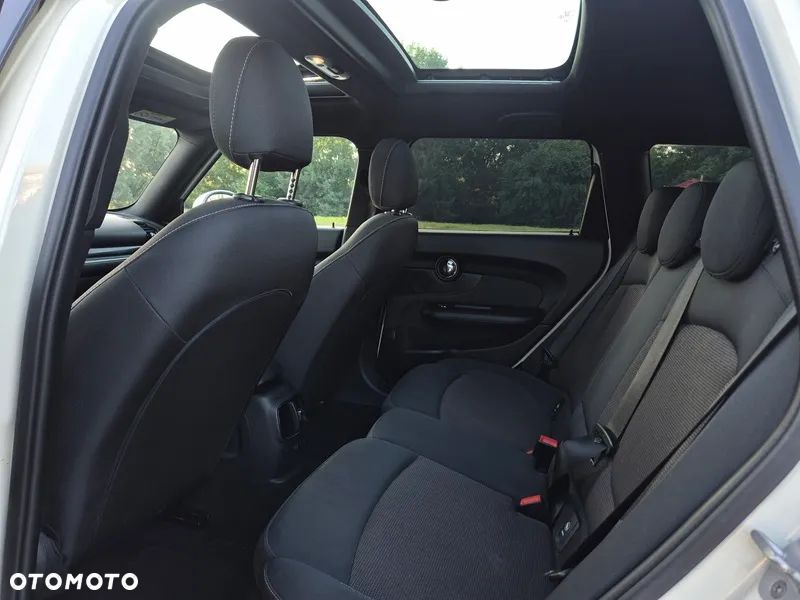 MINI Clubman One D Blackyard - 10