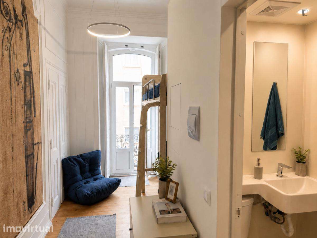 Quarto - localizado em Intendente Lisbon - Grande imagem: 2/12