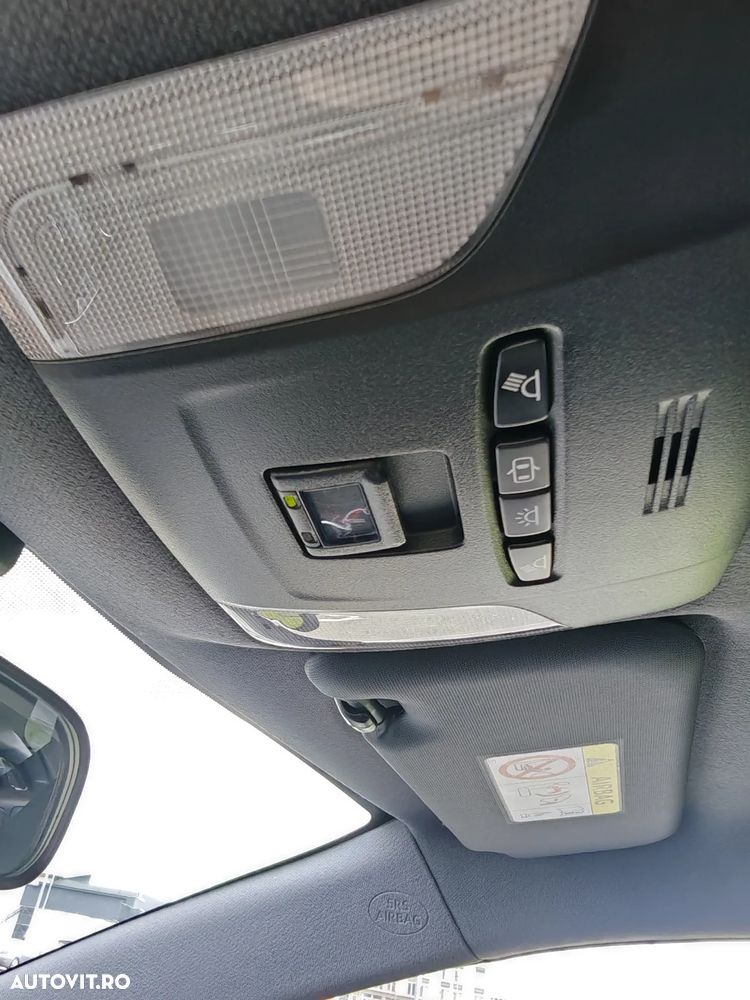 Toyota Corolla 1.8 HSD Business - 7