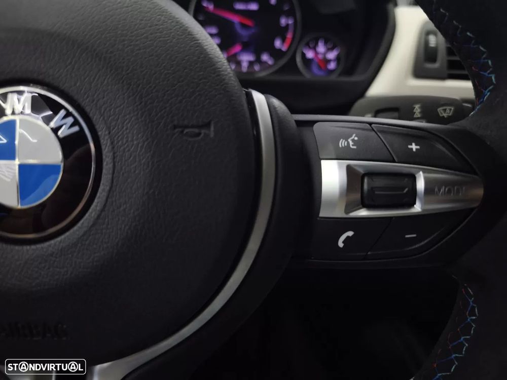 BMW 318 d Line Sport - 26