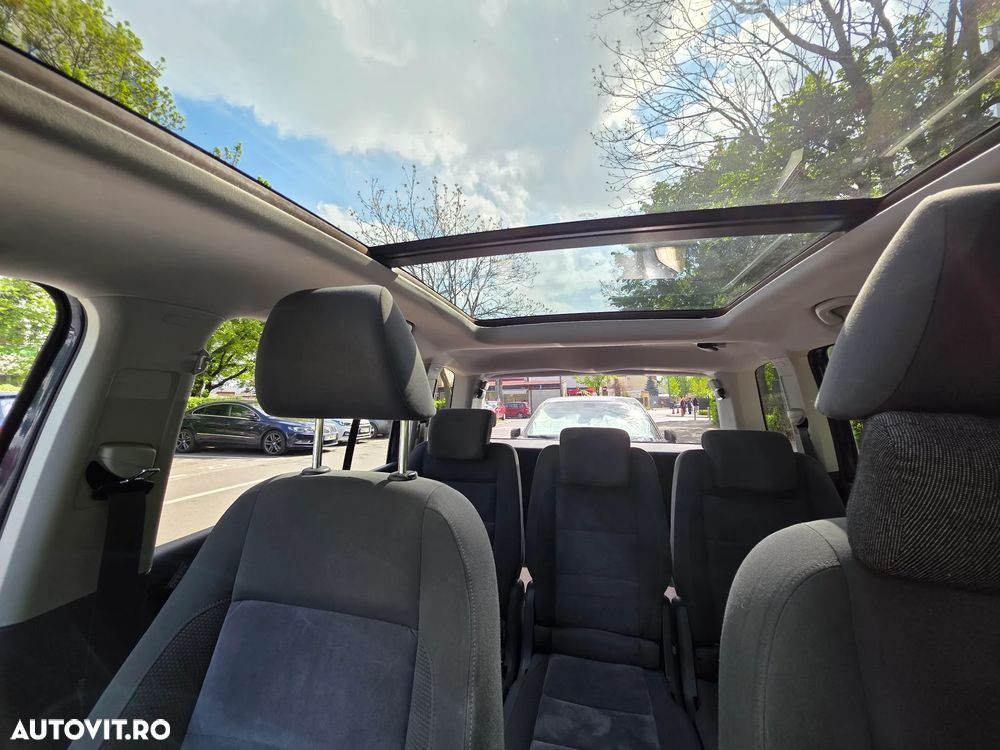 Volkswagen Touran 2.0 TDI Highline DSG - 16