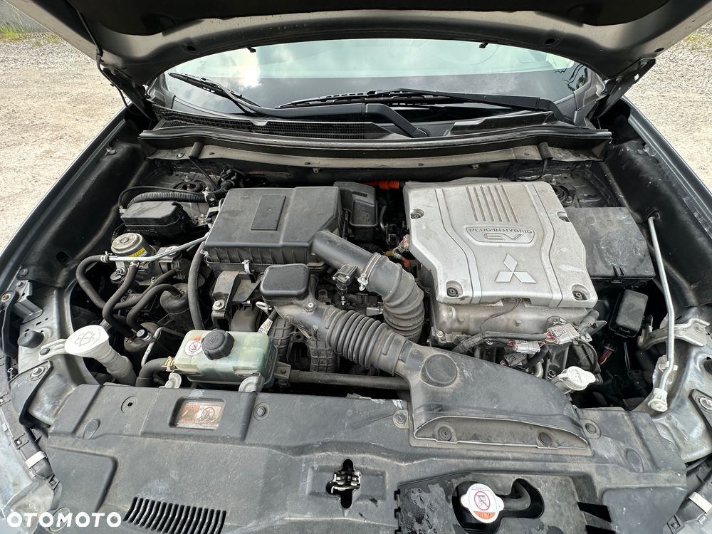 Mitsubishi Outlander Intense + - 38