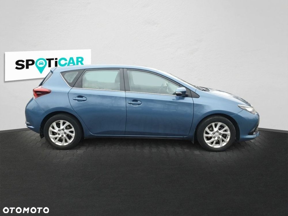 Toyota Auris 1.6 Premium - 5