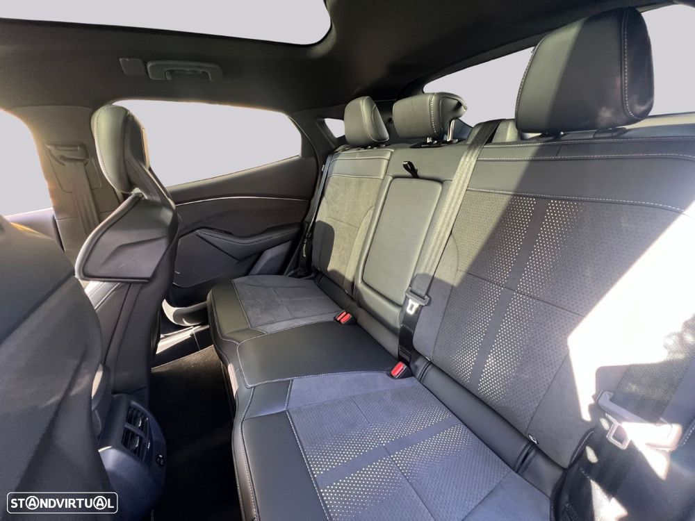 Ford Mustang Mach-E GT AWD - 43