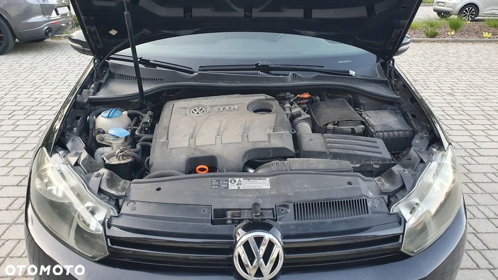Volkswagen Golf VI 1.6 TDI Comfortline - 14