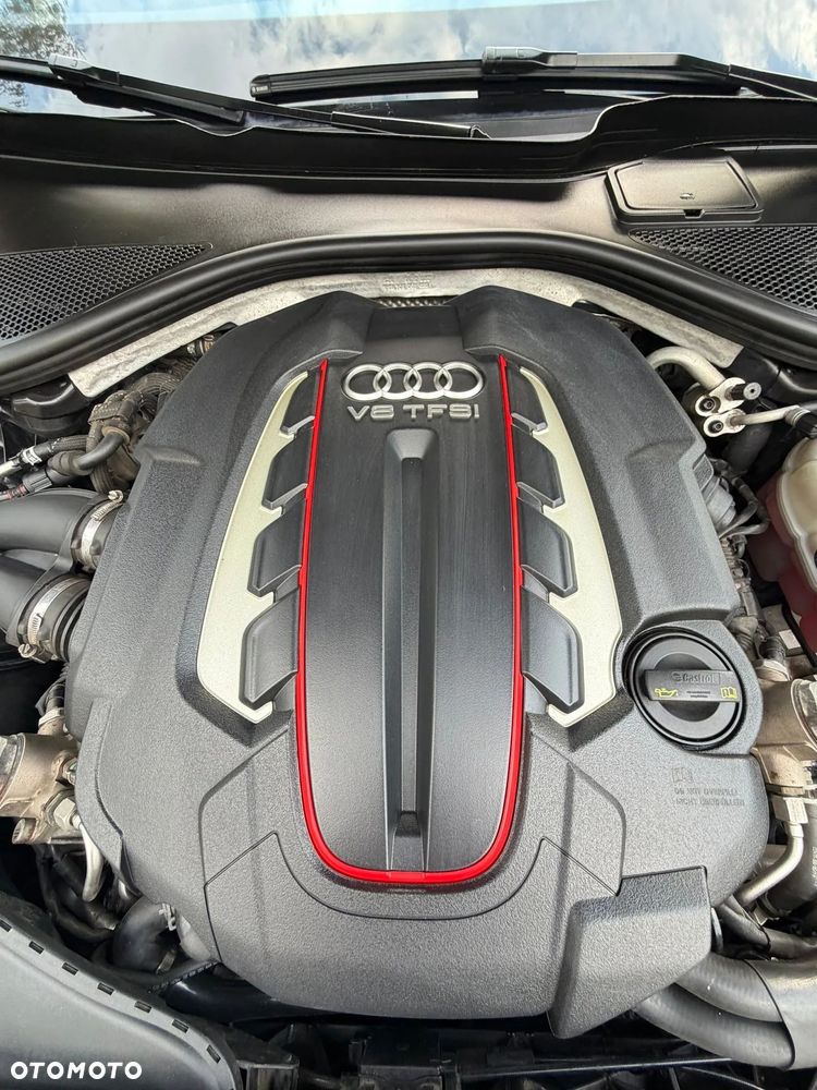 Audi S6 Avant - 33