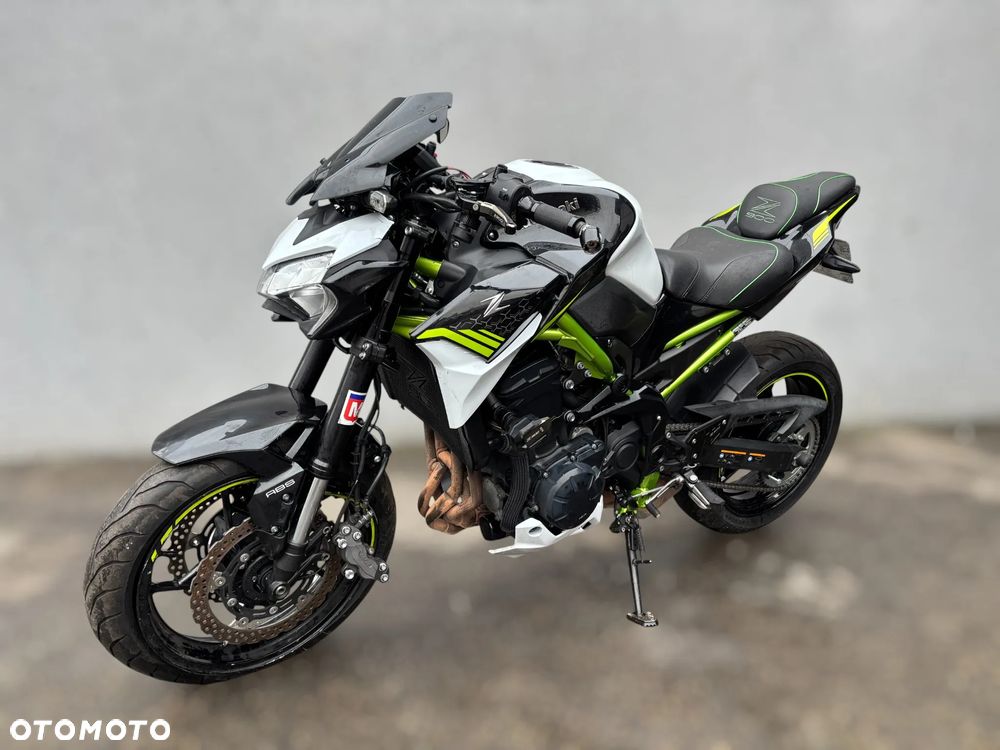 Kawasaki Z 900 - 6