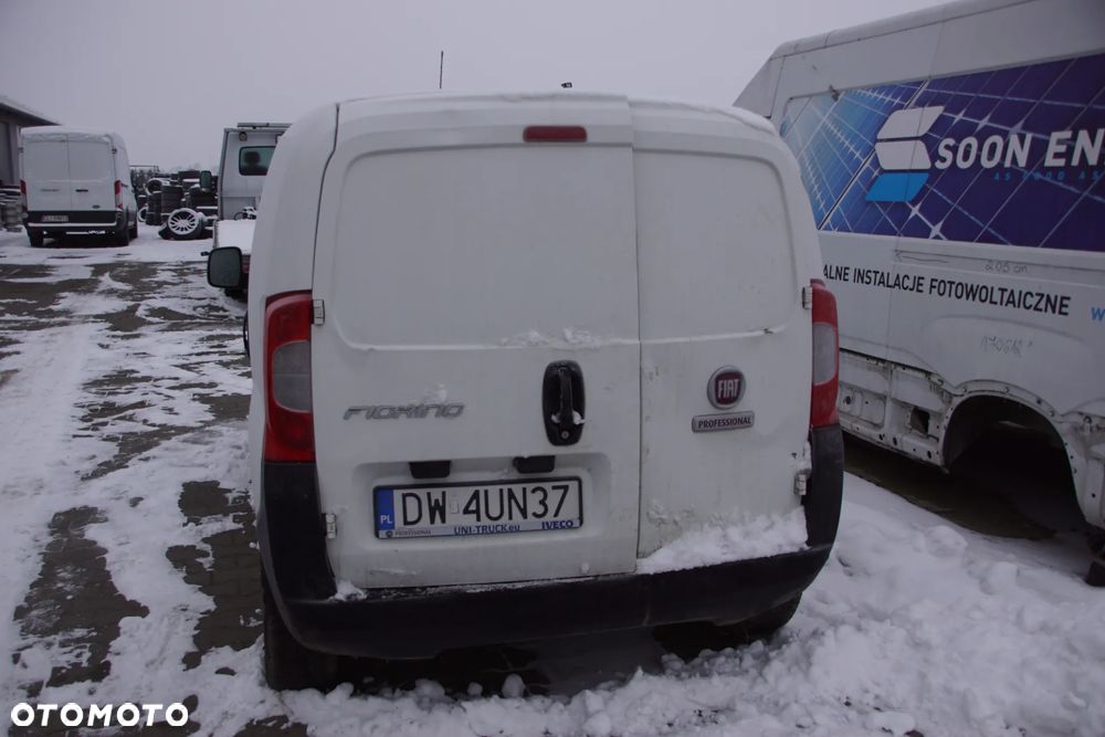 Auto na części - Fiat Fiorino III Lift 1.3 Multijet 73504436 46342387 249 2022R Silnik Skrzynia Drzwi Maska Błotnik Zderzak Szyba Lampa Klamka Deska Kokpit Sterownik Moduł Czujnik Licznik Wyświetlacz Panel Kierownica - 6