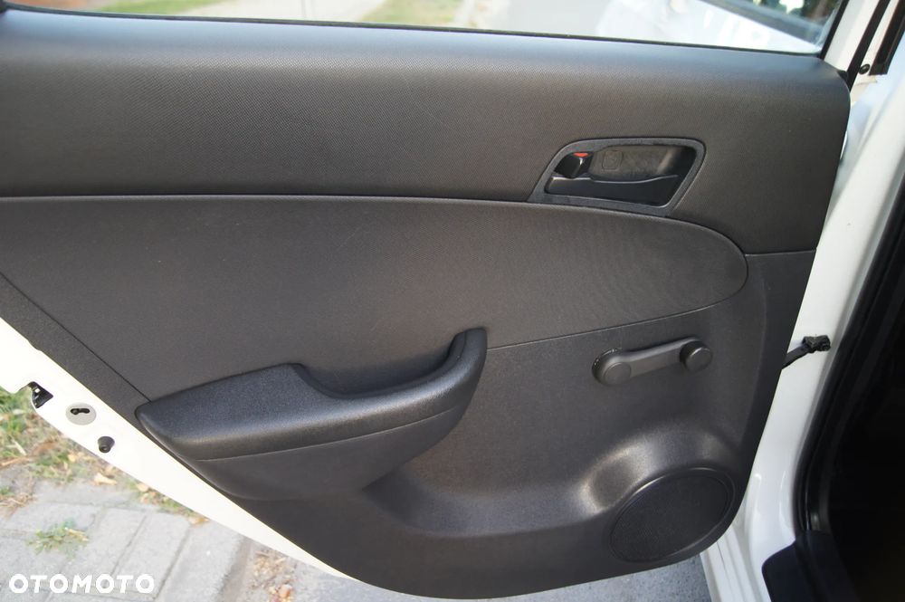 Hyundai i30 1.4 Blue Comfort - 21