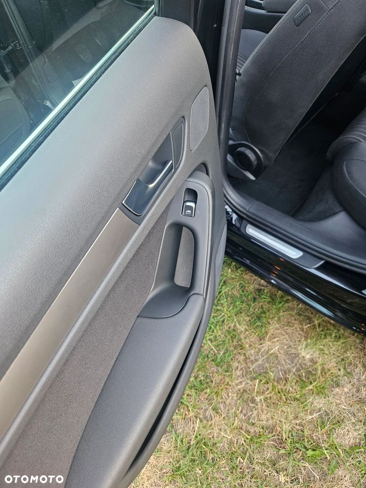 Audi A4 Avant 2.0 TDI DPF Ambiente - 40