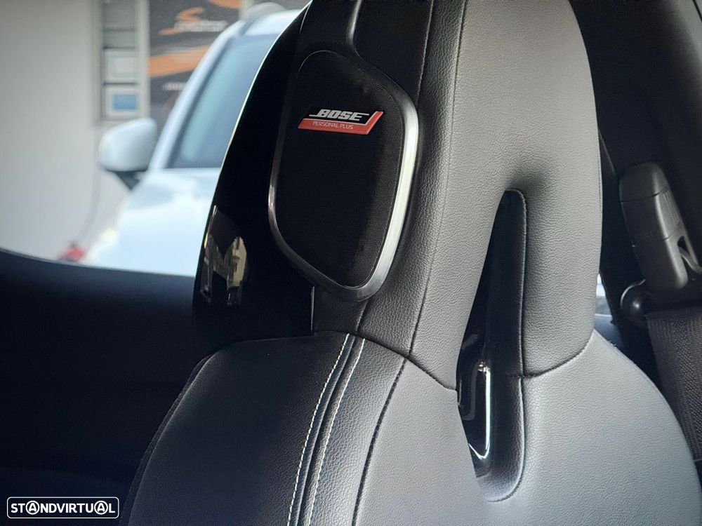 Nissan Juke 1.6 Hybrid Tekna TwoTone T - 11