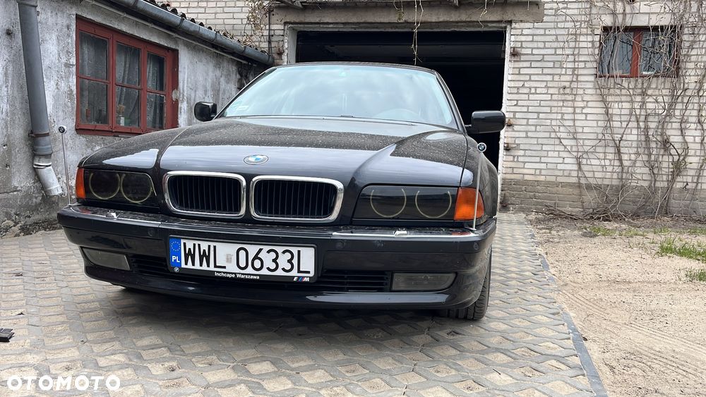 BMW Seria 7 - 15