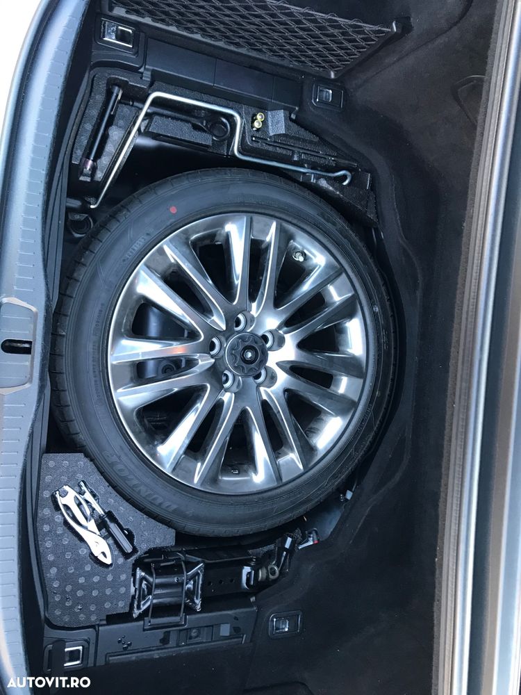 Lexus Seria LS 600h - 10