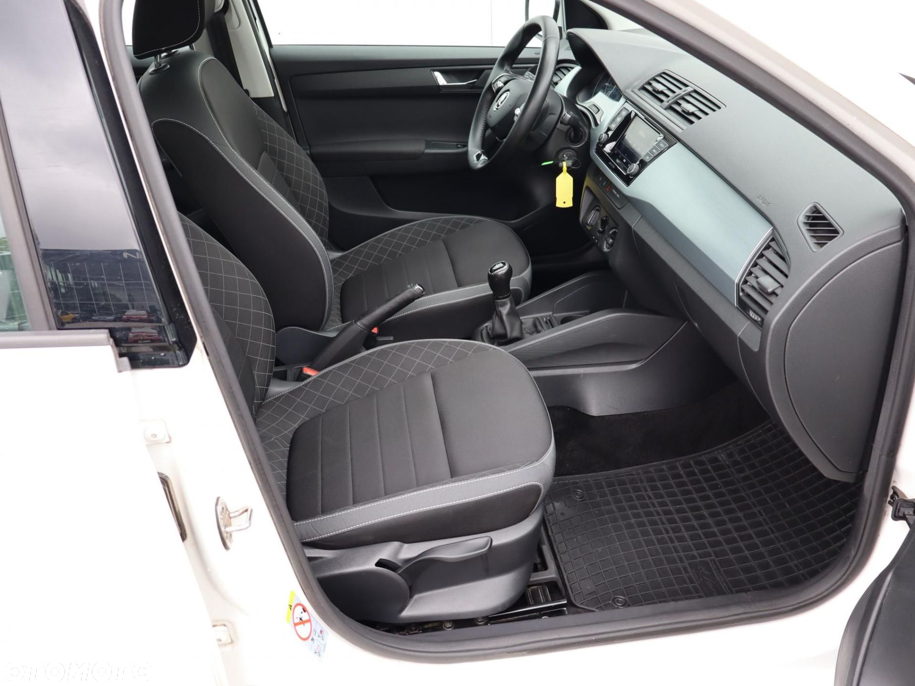 Skoda Fabia - 6