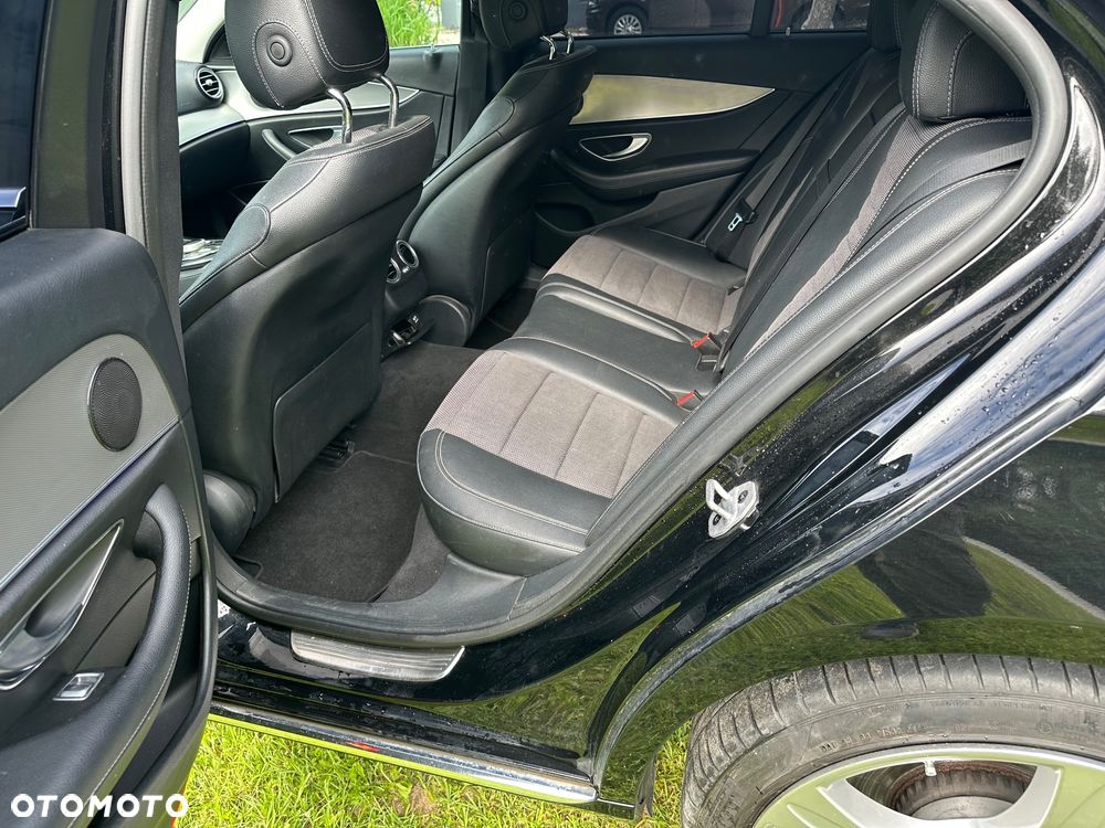 Mercedes-Benz Klasa E 200 d 9G-TRONIC - 6