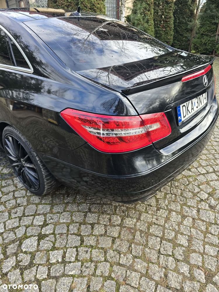 Mercedes-Benz Klasa E - 16