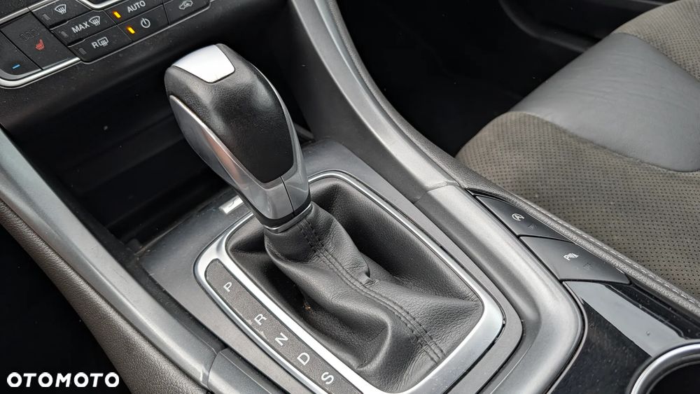 Ford Mondeo 2.0 TDCi ST-Line PowerShift - 13