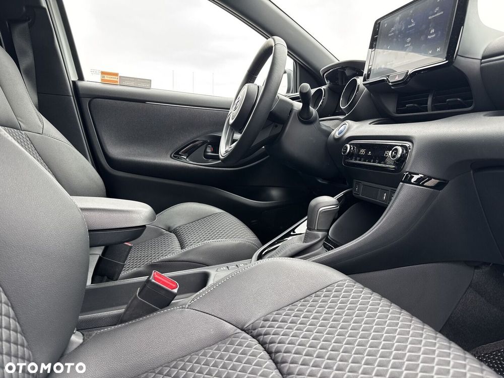 Toyota Yaris - 10