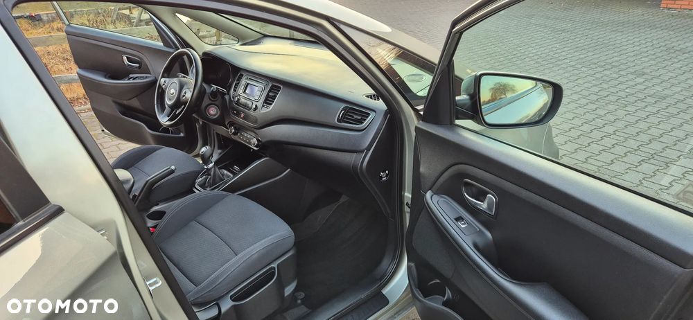 Kia Carens 1.7 CRDi S 7os - 17