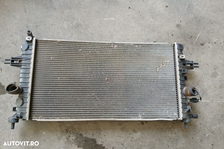 Radiator apa racire motor 1.6 B Opel Astra H [2004 - 2007] Hatchback - 1