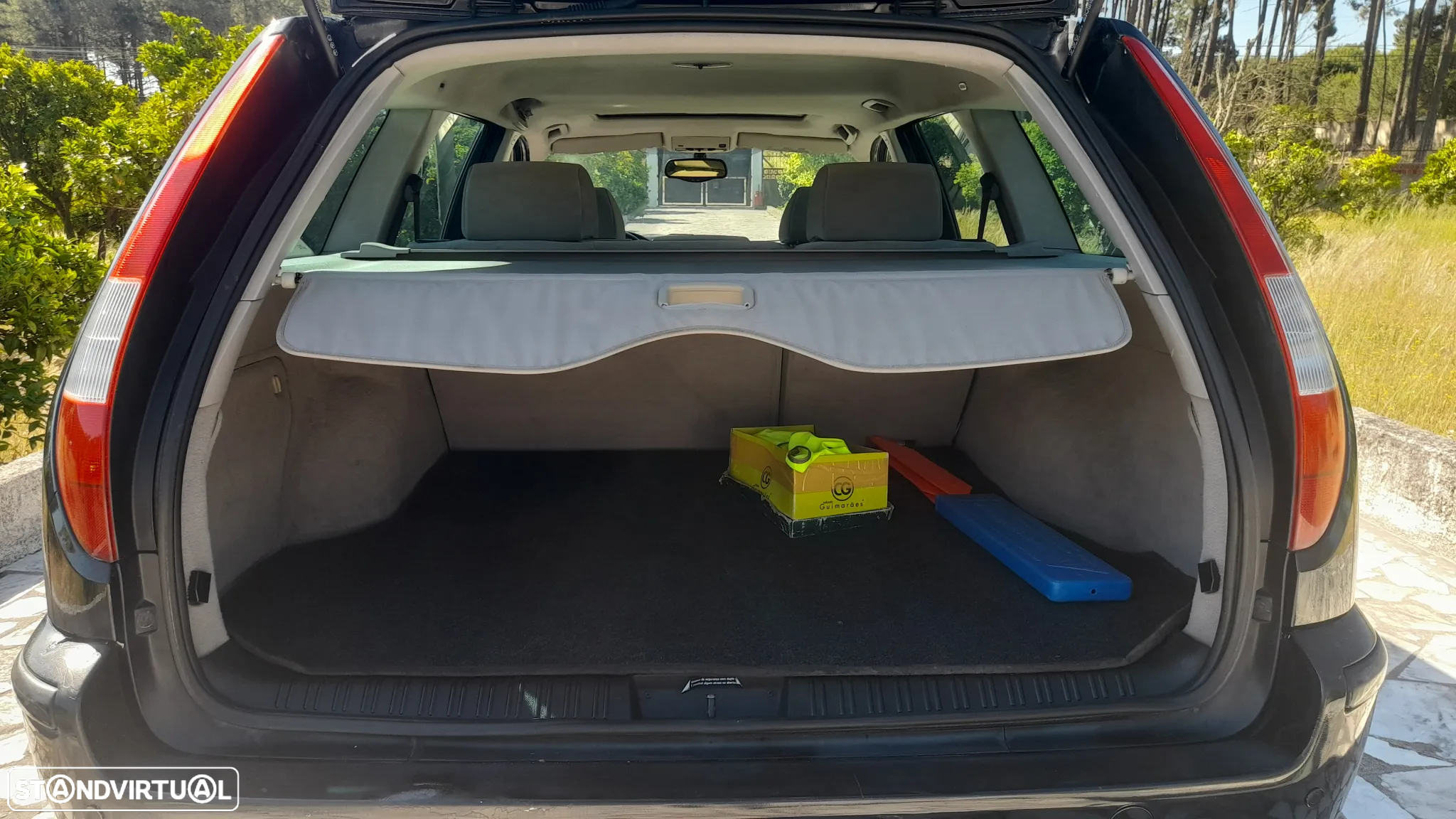 Ford Mondeo SW 2.0 TDdi Ghia - 30