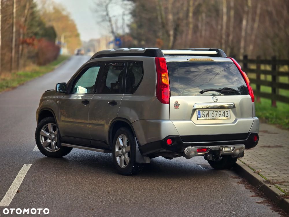 Nissan X-Trail 2.0 dCi 4x4 DPF Platinum - 3